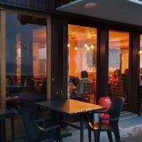 galleryImage